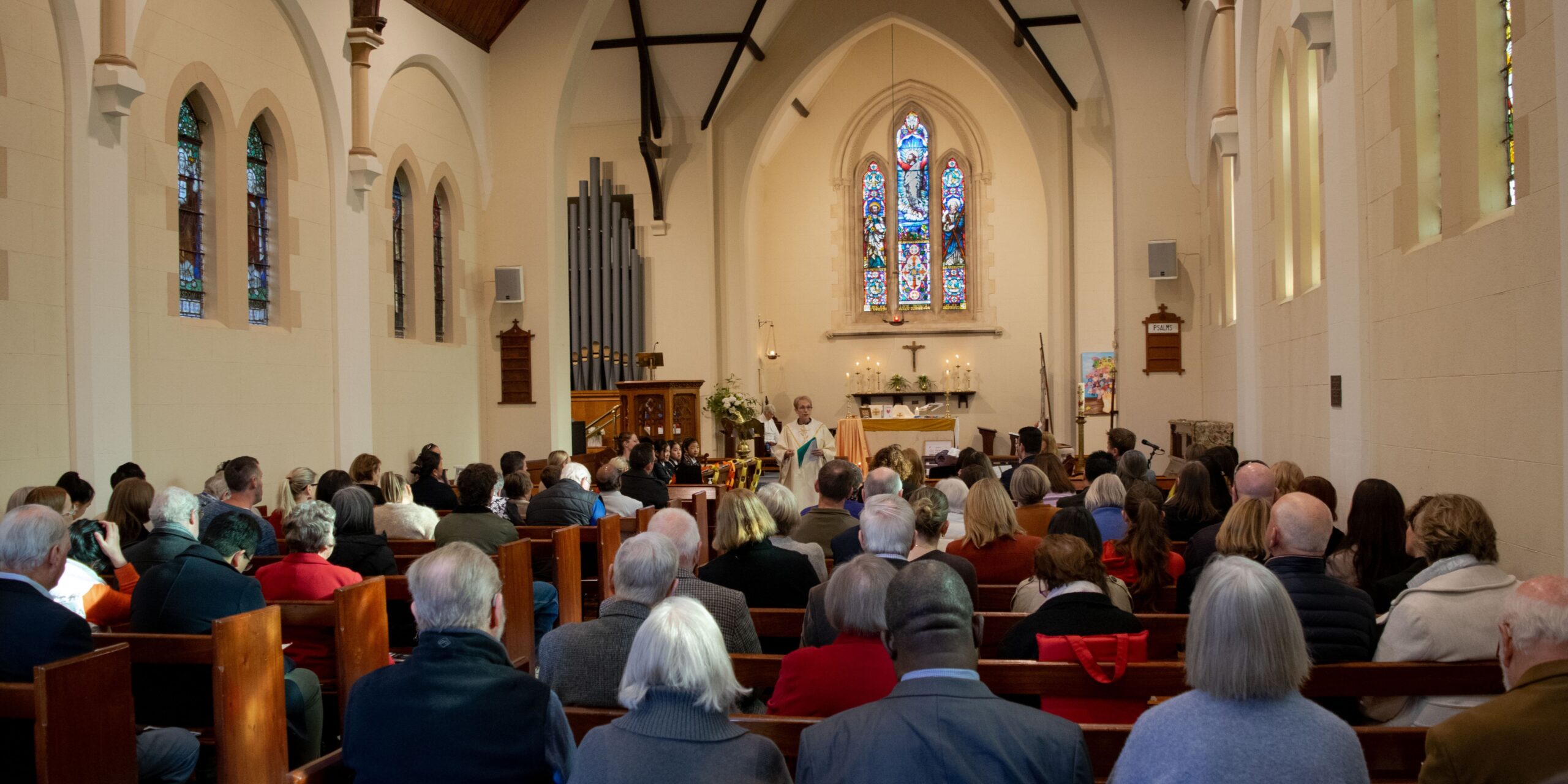 Rev’d Tracey Gracey preaching